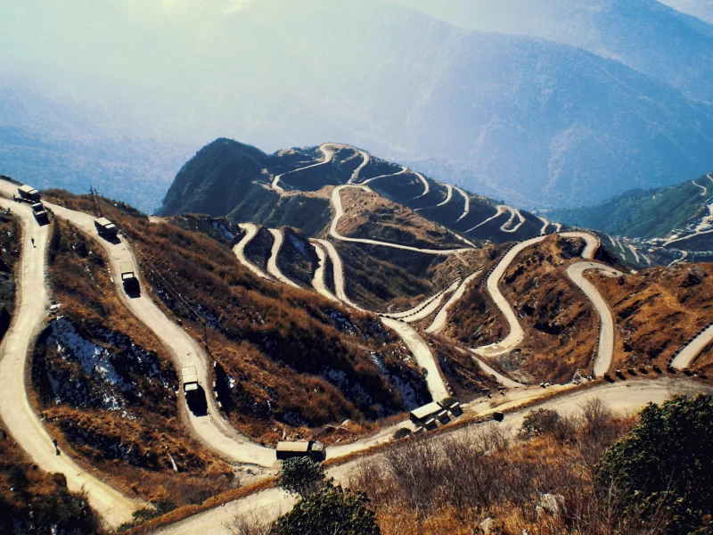 21 Best Places to visit in Zuluk Silk route Sikkim bhul bhulya zig zag road 